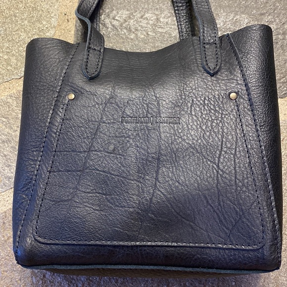 Pebbled Black Small Juliette Tote Bag - Picture 2 of 12